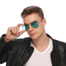 Load image into Gallery viewer, Aviator Sunglasses Classic - Non-Polarized - Gold Frame - Emerald